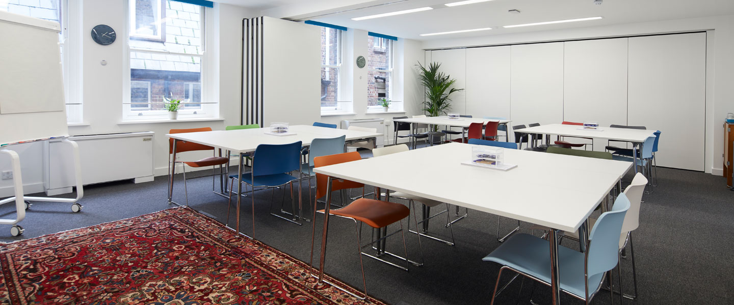 bright friendly meeting room for hire in london